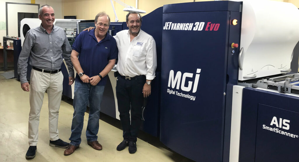 Avi Noiman et Victor Abergel près de la JETvarnish 3D Evo