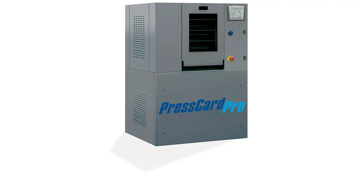 PressCard Pro, photographie de l'équipement de MGI Digital Technology vu de face
