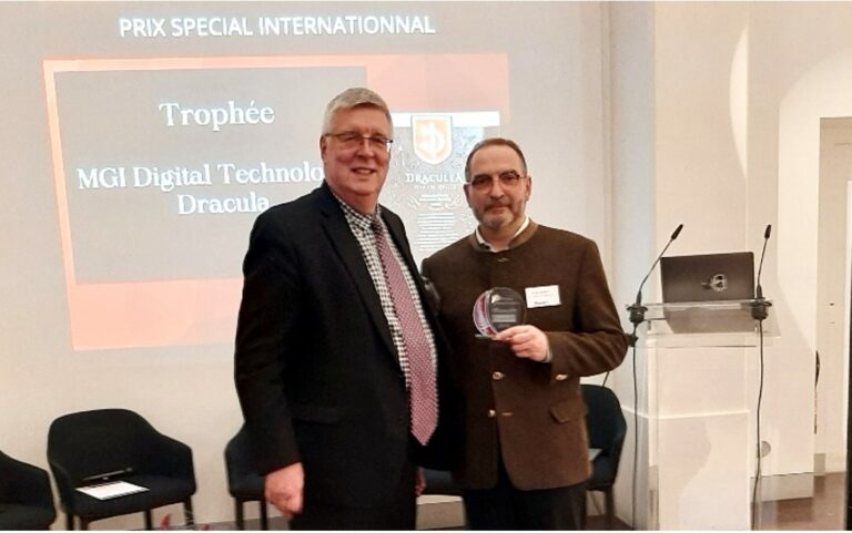 Romanian printer Etichete Flexo wins the 2023 Digital Label Trophy, with MGI!